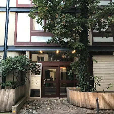 דירה A Typical Parisian Flat For All Parisien Lovers/business